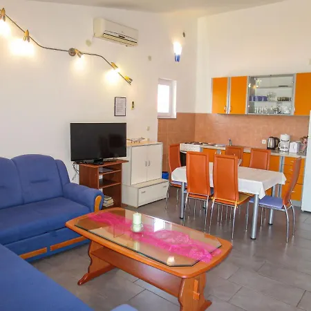 Ivanka 2 By Interhome