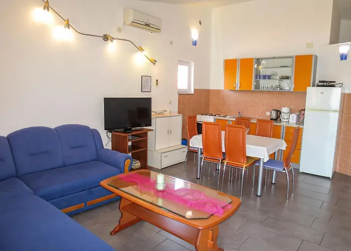 Ivanka 2 By Interhome